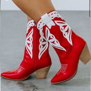 Made For Walking Western Boots, New In Box